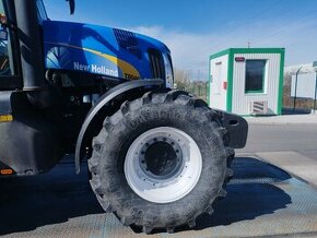 New Holland T8040 - 1