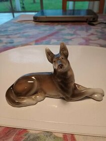 percelánová soška pes Royal Dux
