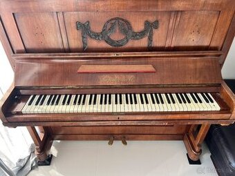Starožitné piano