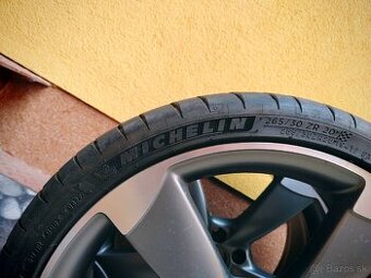 Audi rotor R20