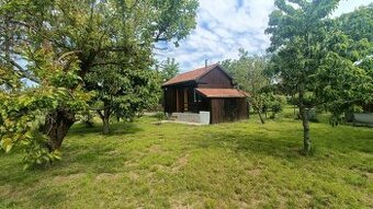 Topoľčany časť TOVARNIKY - záhradná chatka + záhrada VYHODNÁ