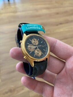 Seiko 7T32 7C60