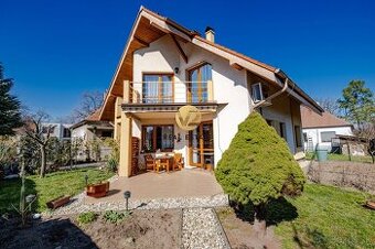 Na PREDAJ 4i rodinný dom s garážou 132 m2 v centre Nitry - K