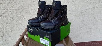 Turistické topánky Grisport vibram