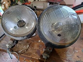 Cena za 2 ks, Svetlá Zetor Super 50