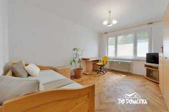 DO DOMČEKA | Slnečný byt s lodžiou obklopený zeleňou