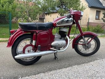 Predam Jawu 250 559 + motor k tomu