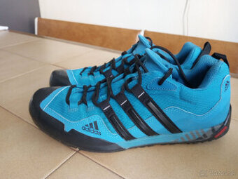 Panske botasky ADIDAS TERREX TRAXION.