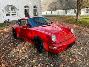 Porsche 911 Carrera 4 z roku 1990 - 1