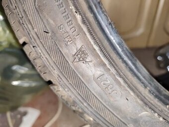Zimné pneumatiky 225/40 r18