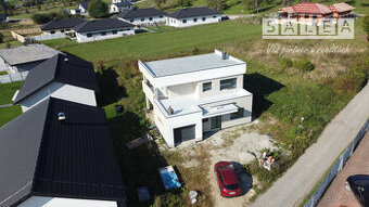 HLINIK NAD VÁHOM - NOVOSTAVBA 5 IZBOVÝ RD + 849m2 POZEMOK