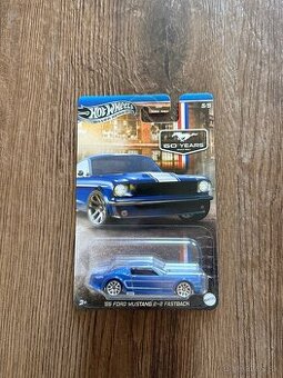 Hot wheels case mustang