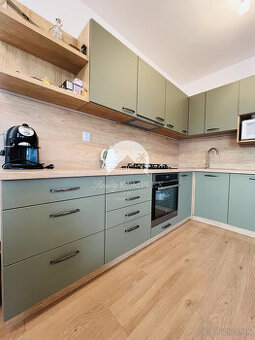 Reality KOMPLEX s.r.o., Vám ponúka na predaj 3-izbový byt v 