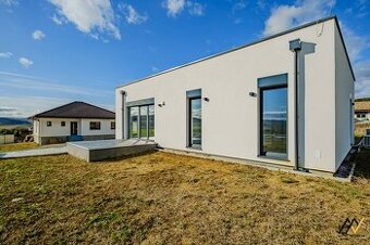 RODINNÝ DOM OBEC SVINIA, OKRES PREŠOV