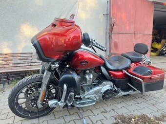 Harley Davidson Street glide CVO