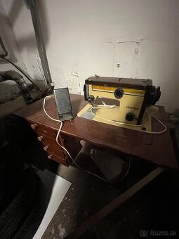 šijací stroj