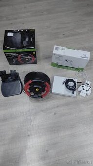 Xbox one S + THRUSTMASTER Ferrari 458 Spider