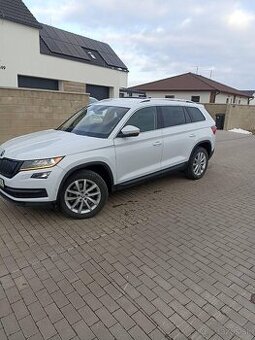 Skoda Kodiaq 2018 2.0tdi 140kw DSG kůže najeto jen 45 000km