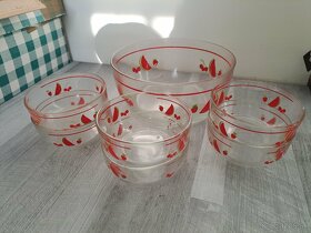 Retro váha,miska,šalátová miska,ostrič,prepichovač vajíčok