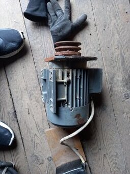 Elektromotor MEZ Mohelnice
