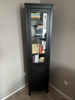 Predám vitrínu IKEA HEMNES