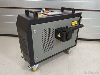 Profesionálny čistiaci pulzný laser 300W, pulzná energia 5mJ