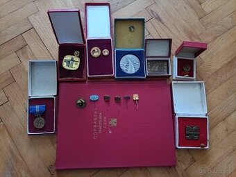 Socialistické odznaky Doprastav