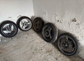 Yamaha yzf r1 kolesa