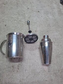 Predam šejker a penič na mlieko do kaviarne