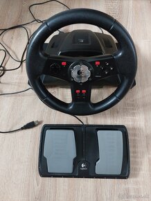 Volant, pedale a  gamepad/ovladac/controller k PC