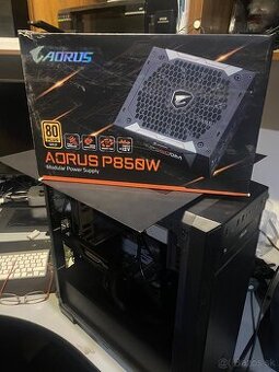 Herny | pracovny | hackintosh PC