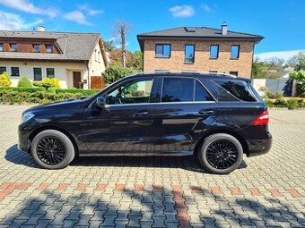 Mercedes Benz M 350bletec