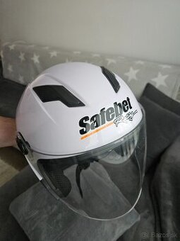 Predám motocyklovú prilbu
