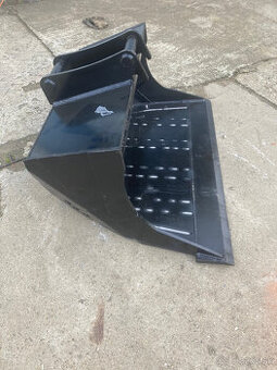 Skandinávská lžice 120cm Jcb 3cx