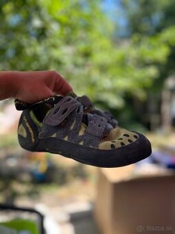 La Sportiva Tarantula 37