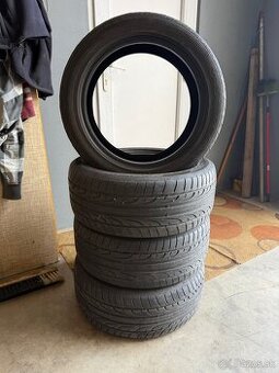 215/45 R16 Dunlop SP Sport Maxx