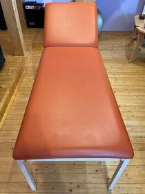 Polohovacie relaxačné ležadlo