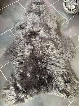 Ovčie kožušiny koberčeky