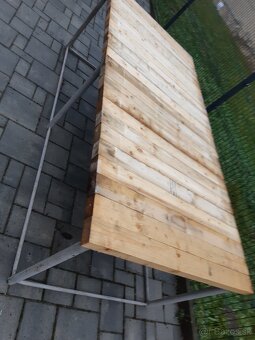 Predam velky pracovny stol 240x110x80cm