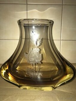 Váza hutné sklo, M. Klinger.