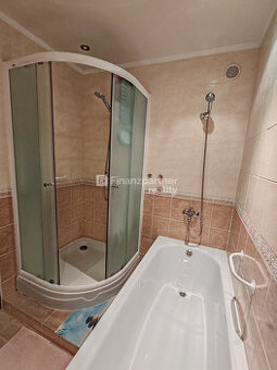 NOVINKA Na predaj 3 izbový byt v Senici /75m2/