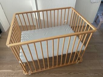 Drevena ohradka pre deti