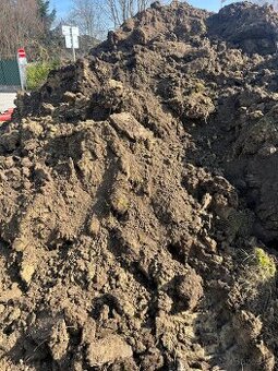 Zemina hlina darujem za odvoz