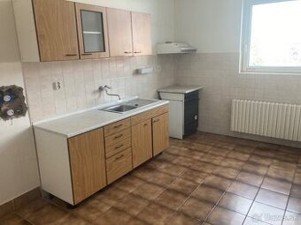 Centrum Čadce byt v budove Sporitelne