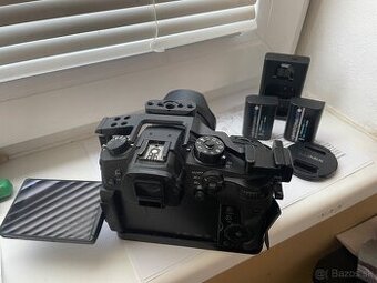 Lumix GH5
