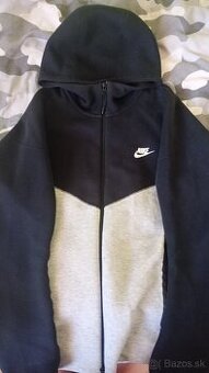 Nike Tech Fleece