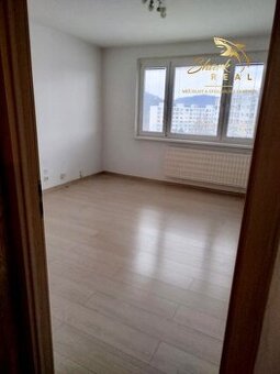 Prenájom 3 izbový byt s loggiou a šatníkom na Rozkvete v Pov