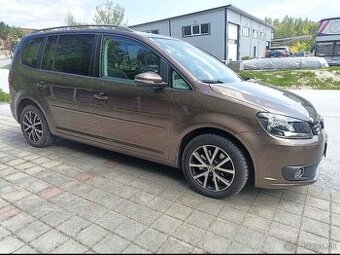 VOLKSWAGEN TOURAN AUTOMAT - NA PREDAJ / NA SPLÁTKY