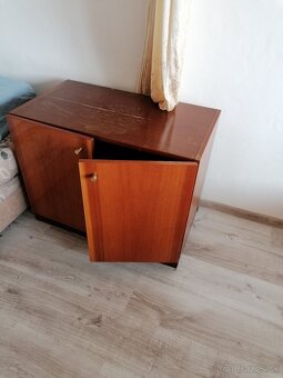 Predám nábytok zo staršieho bytu za symbolické ceny