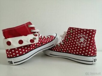 CONVERSE bodkované